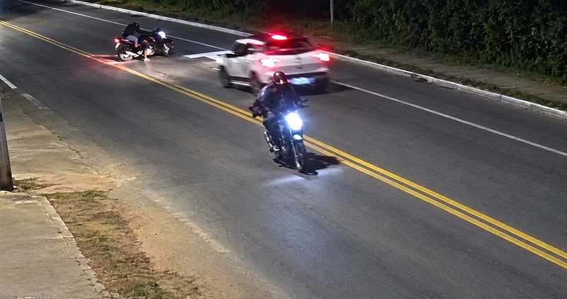 JOVEM DE 24 ANOS MORRE E MOTOCICLISTA FICA GRAVEMENTE FERIDO APÓS ACIDENTE EM BÚZIOS